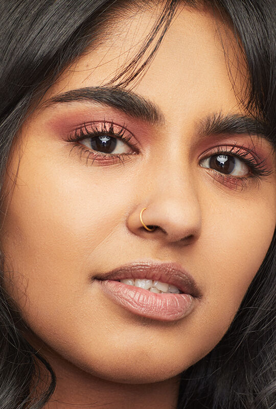 Stay Naked Weightless Liquid Foundation - 50 Shades - Urban Decay